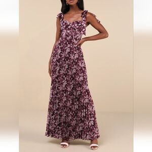 Lulu's Plum Floral Tie-Shoulder Pleated Maxi Dress